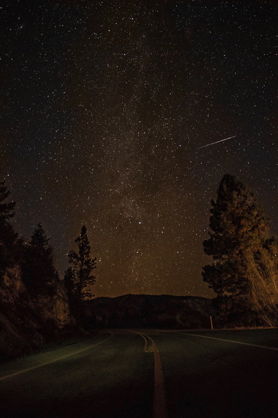 星空影院、策驰影院、极速影院免费版，在线观影的正确打开方式